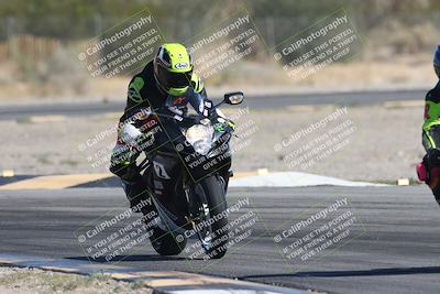 media/Oct-30-2025-Racers Edge (Thu) [[dabbdaf680]]/3-B Group/Session 2 Turn 2/